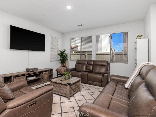 29425 Bovenzi Way, Winchester, CA 92596