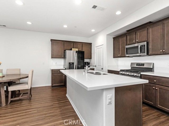 29425 Bovenzi Way, Winchester, CA 92596