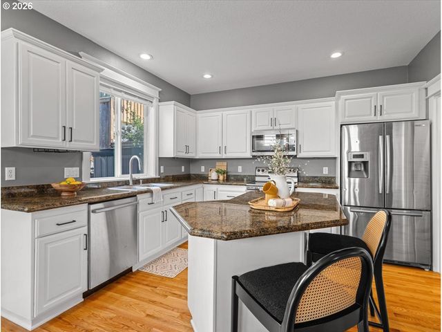 3618 WILD ROSE Loop, West Linn, OR 97068