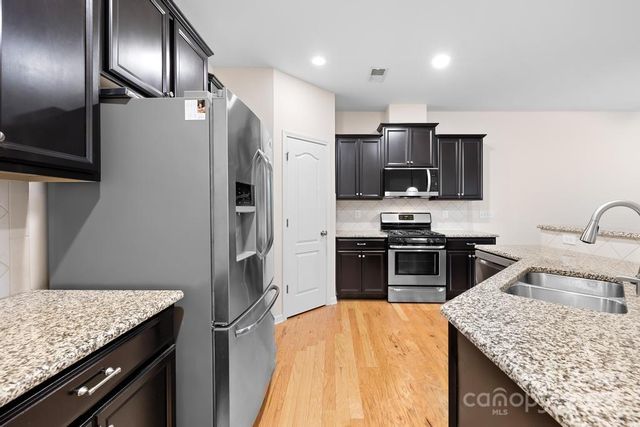 2773 Sawbridge Lane, Gastonia, NC 28056