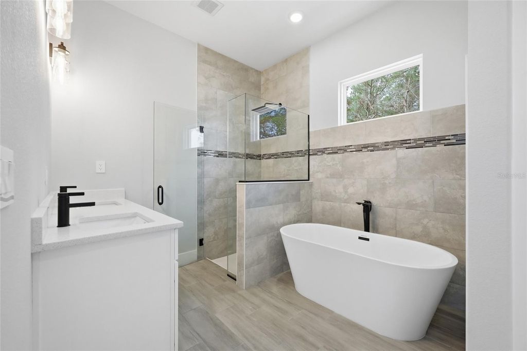 Image 24 of property listing at 4444 SW 151ST PLACE, Ocala, FL 34473