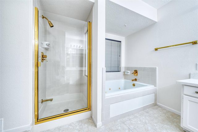 14507 Circlewood Way, Houston, TX 77062