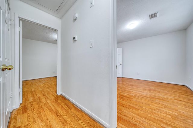 14507 Circlewood Way, Houston, TX 77062
