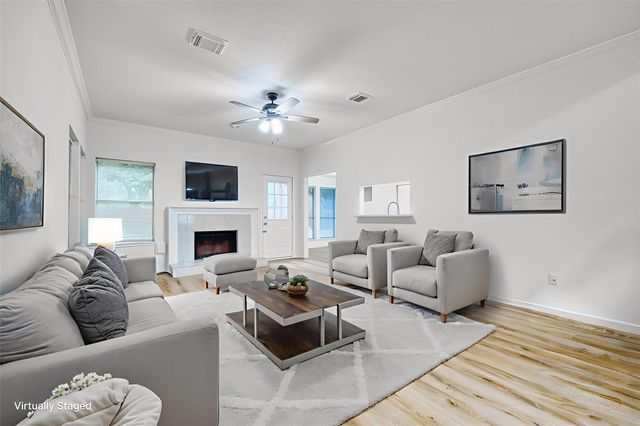 14507 Circlewood Way, Houston, TX 77062