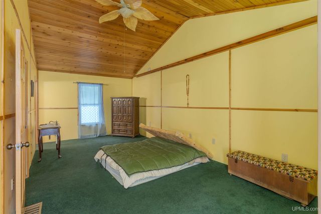 3985 Us2 Highway, Iron River, MI 49935