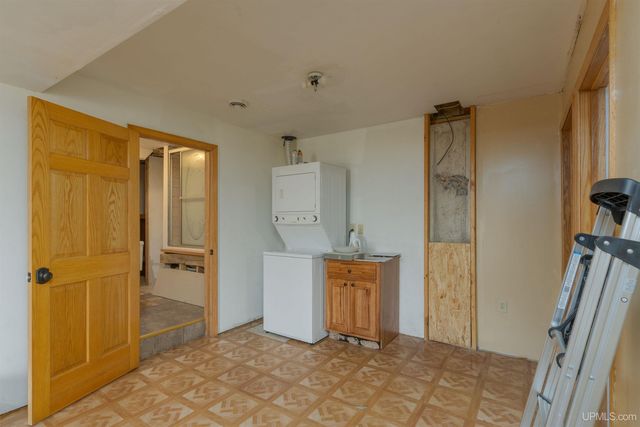 3985 Us2 Highway, Iron River, MI 49935