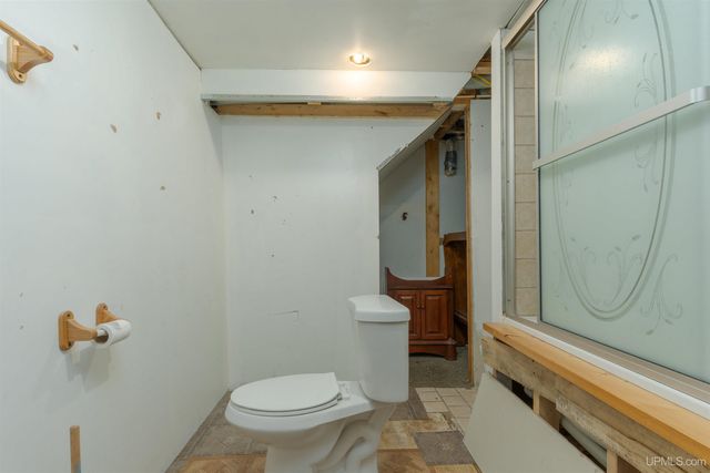 3985 Us2 Highway, Iron River, MI 49935