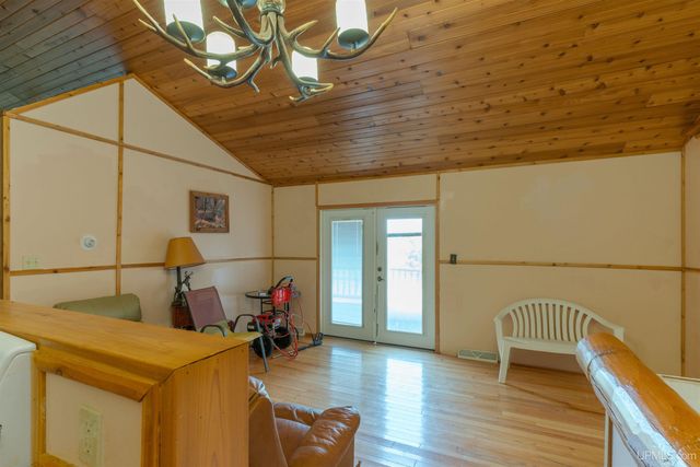 3985 Us2 Highway, Iron River, MI 49935