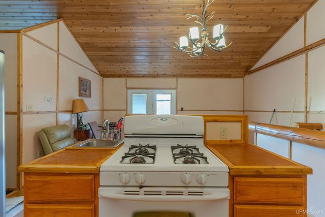 3985 Us2 Highway, Iron River, MI 49935