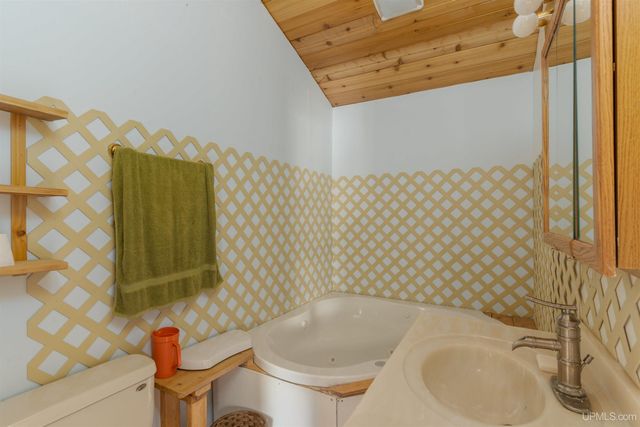 3985 Us2 Highway, Iron River, MI 49935