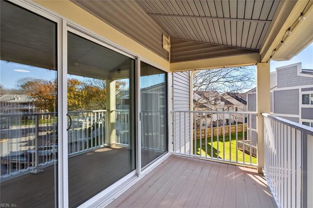 1012 Autumn Woods Ln Apt 110, Virginia Beach, VA 23452