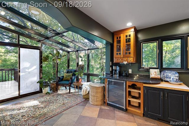 5405 Possum Lane, Orchard Lake, MI 48324