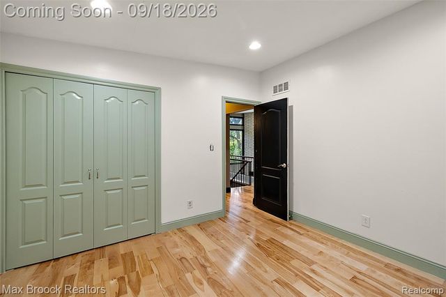 5405 Possum Lane, Orchard Lake, MI 48324