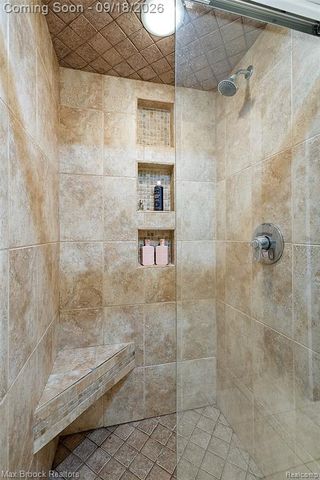 5405 Possum Lane, Orchard Lake, MI 48324
