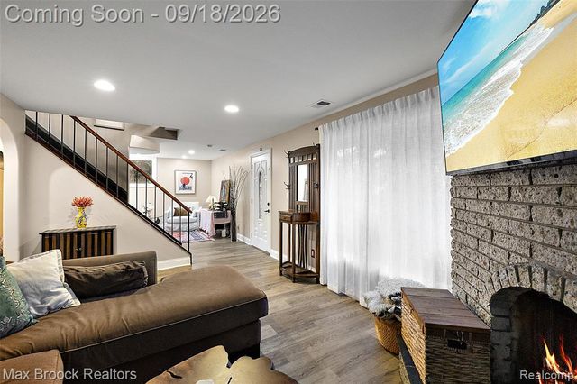 5405 Possum Lane, Orchard Lake, MI 48324