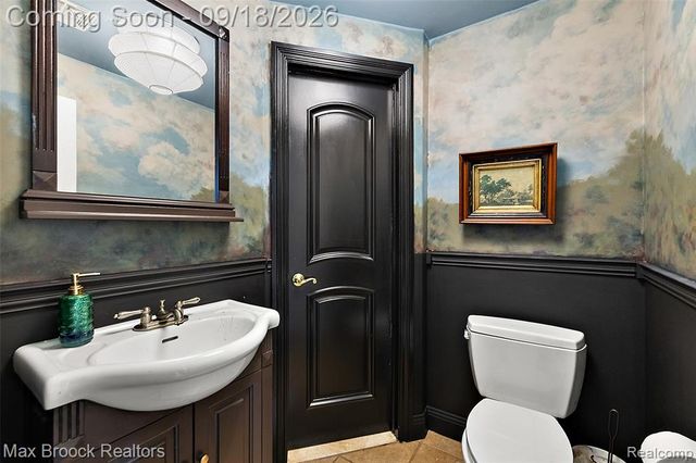 5405 Possum Lane, Orchard Lake, MI 48324