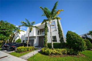10126 NW 76th Terrace, Doral, FL 33178