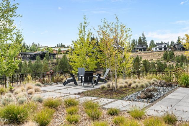 3175 NW Strickland Way, Bend, OR 97703