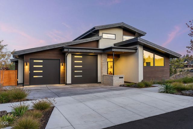3175 NW Strickland Way, Bend, OR 97703