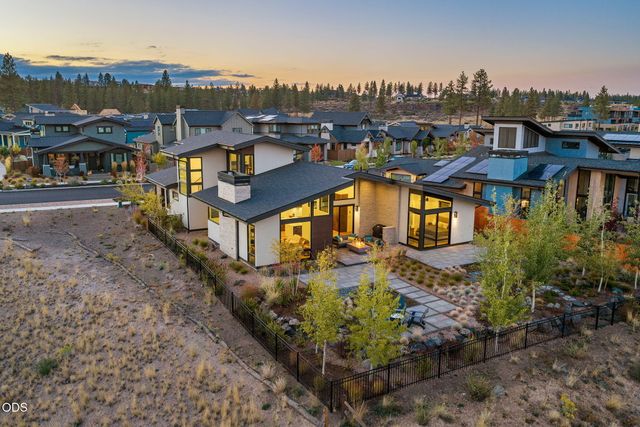 3175 NW Strickland Way, Bend, OR 97703