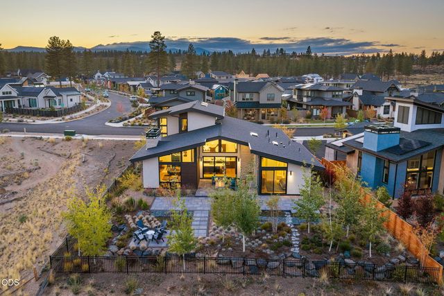3175 NW Strickland Way, Bend, OR 97703