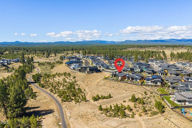 3175 NW Strickland Way, Bend, OR 97703