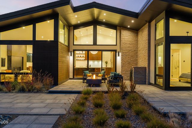 3175 NW Strickland Way, Bend, OR 97703