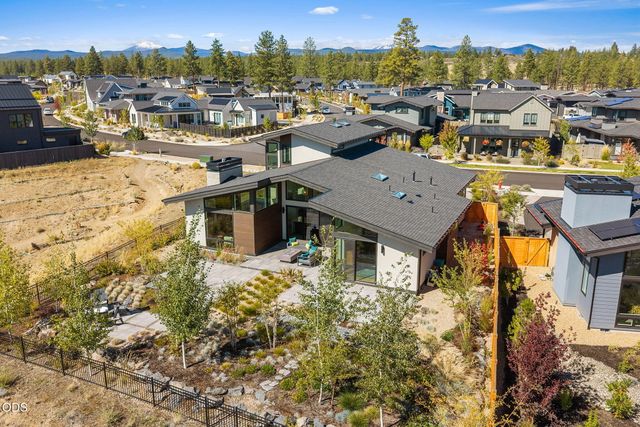 3175 NW Strickland Way, Bend, OR 97703