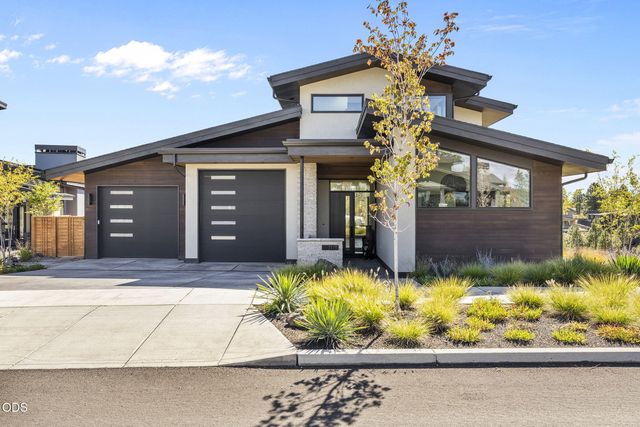 3175 NW Strickland Way, Bend, OR 97703