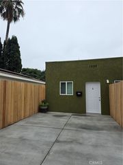 1230 W Palm Avenue, Orange, CA 92868