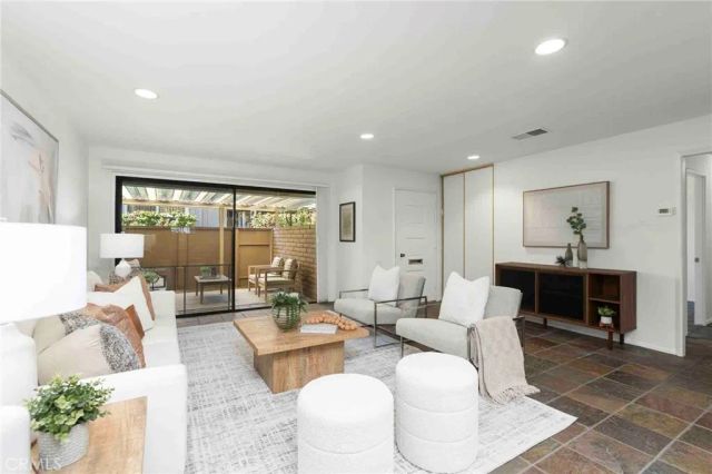 3095 N Via Serena B, Laguna Woods, CA 92637