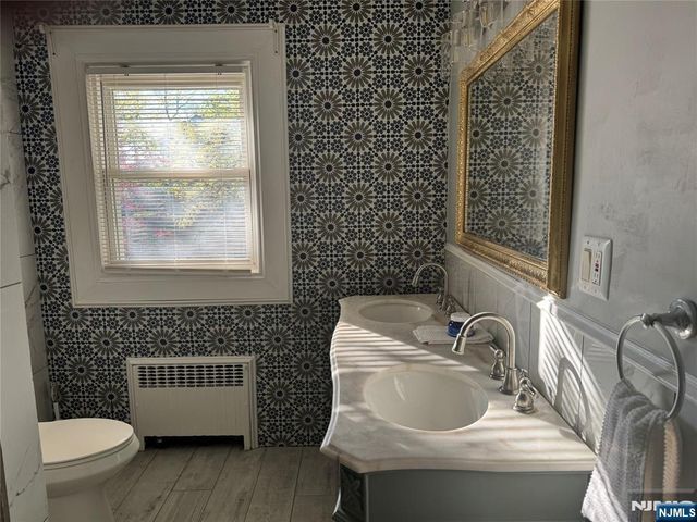 493-495 Berkeley Avenue, Orange, NJ 07050