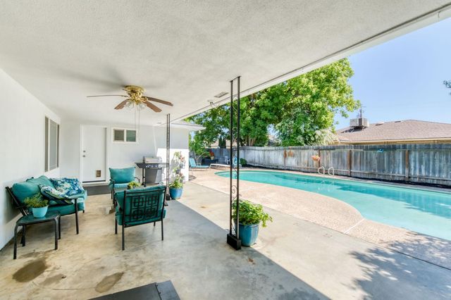 6228 N Millbrook Avenue, Fresno, CA 93710