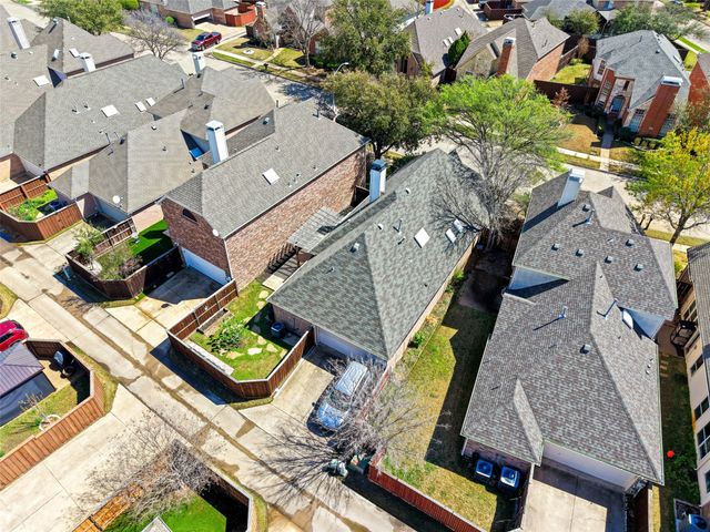 8609 Old Oak Drive, Irving, TX 75063