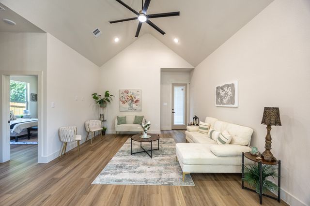 3500 Oscar Avenue, Fort Worth, TX 76106