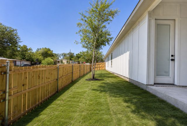 3500 Oscar Avenue, Fort Worth, TX 76106