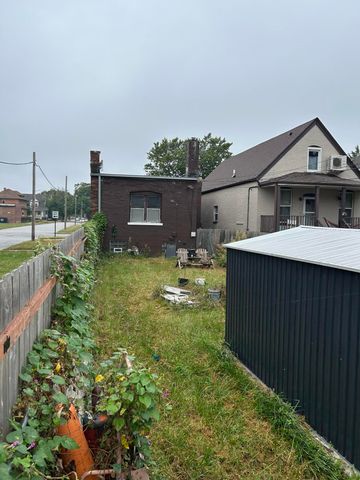 1549 Myrtle Avenue, Whiting, IN 46394