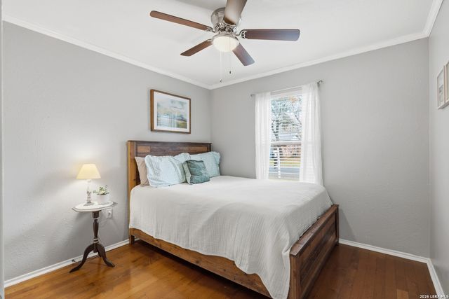 1658 Redwood Street, Seguin, TX 78155