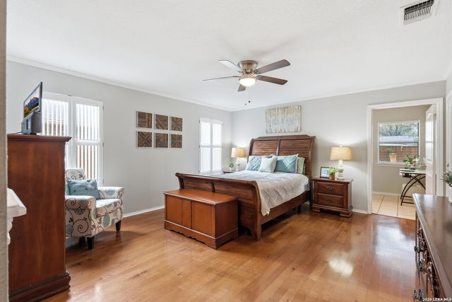 1658 Redwood Street, Seguin, TX 78155