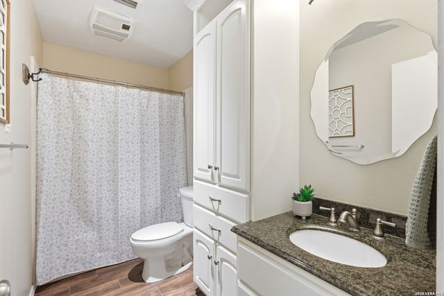 1658 Redwood Street, Seguin, TX 78155