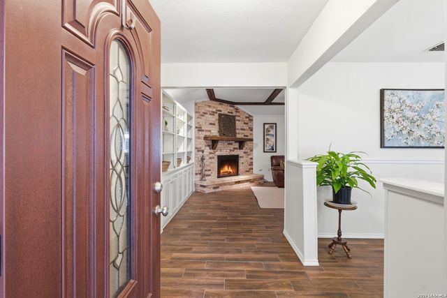 1658 Redwood Street, Seguin, TX 78155