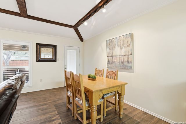 1658 Redwood Street, Seguin, TX 78155