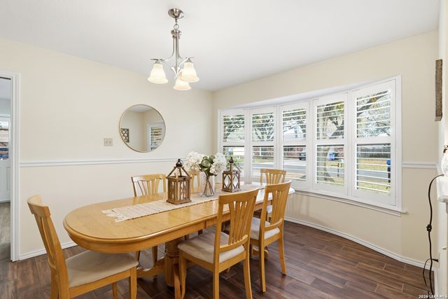 1658 Redwood Street, Seguin, TX 78155