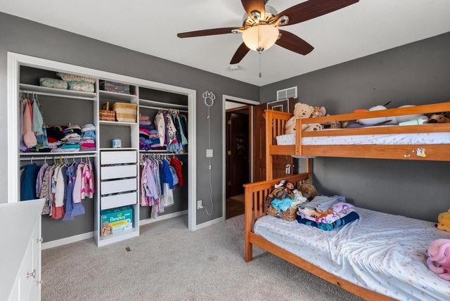 3850 Strawberry Glen DRIVE, Jackson, WI 53012