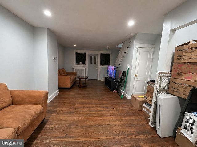 869 BRIDGE ST, Philadelphia, PA 19124