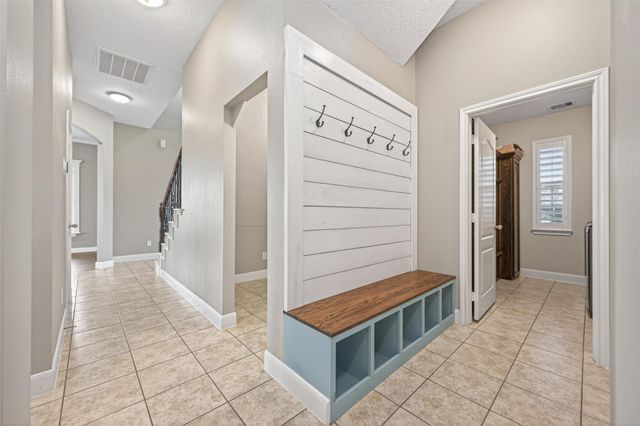 5019 Landon Lane, Baytown, TX 77523