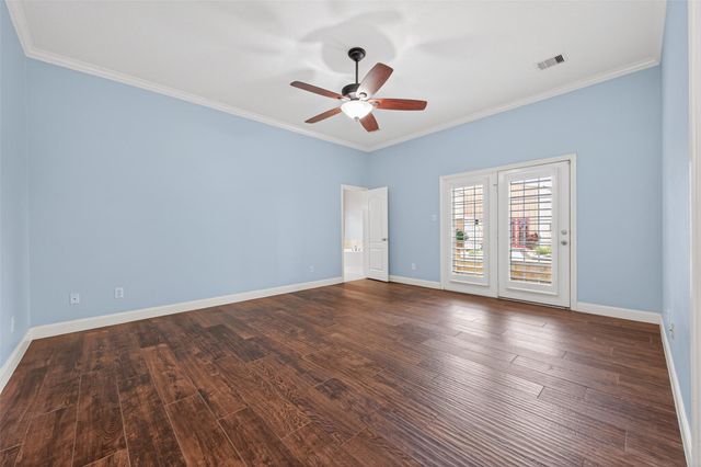 5019 Landon Lane, Baytown, TX 77523