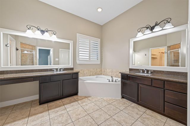 5019 Landon Lane, Baytown, TX 77523