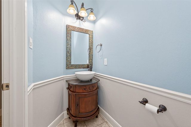 5019 Landon Lane, Baytown, TX 77523