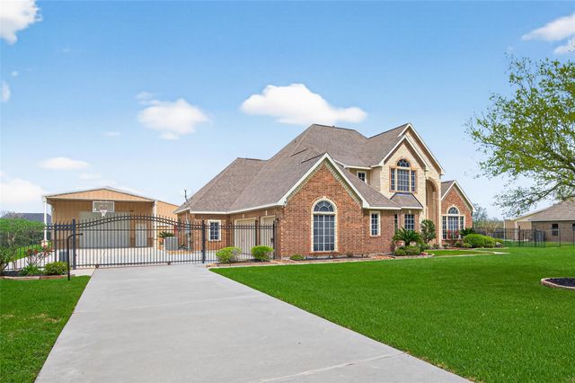 5019 Landon Lane, Baytown, TX 77523